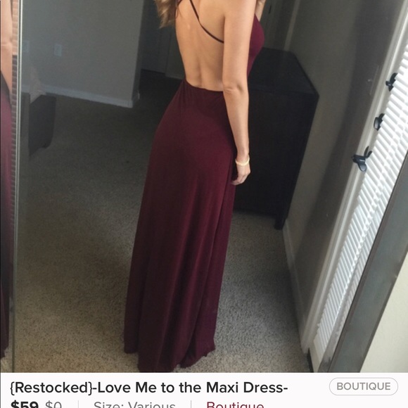SOLD Sexy backless maxi dress - Picture 4 of 5